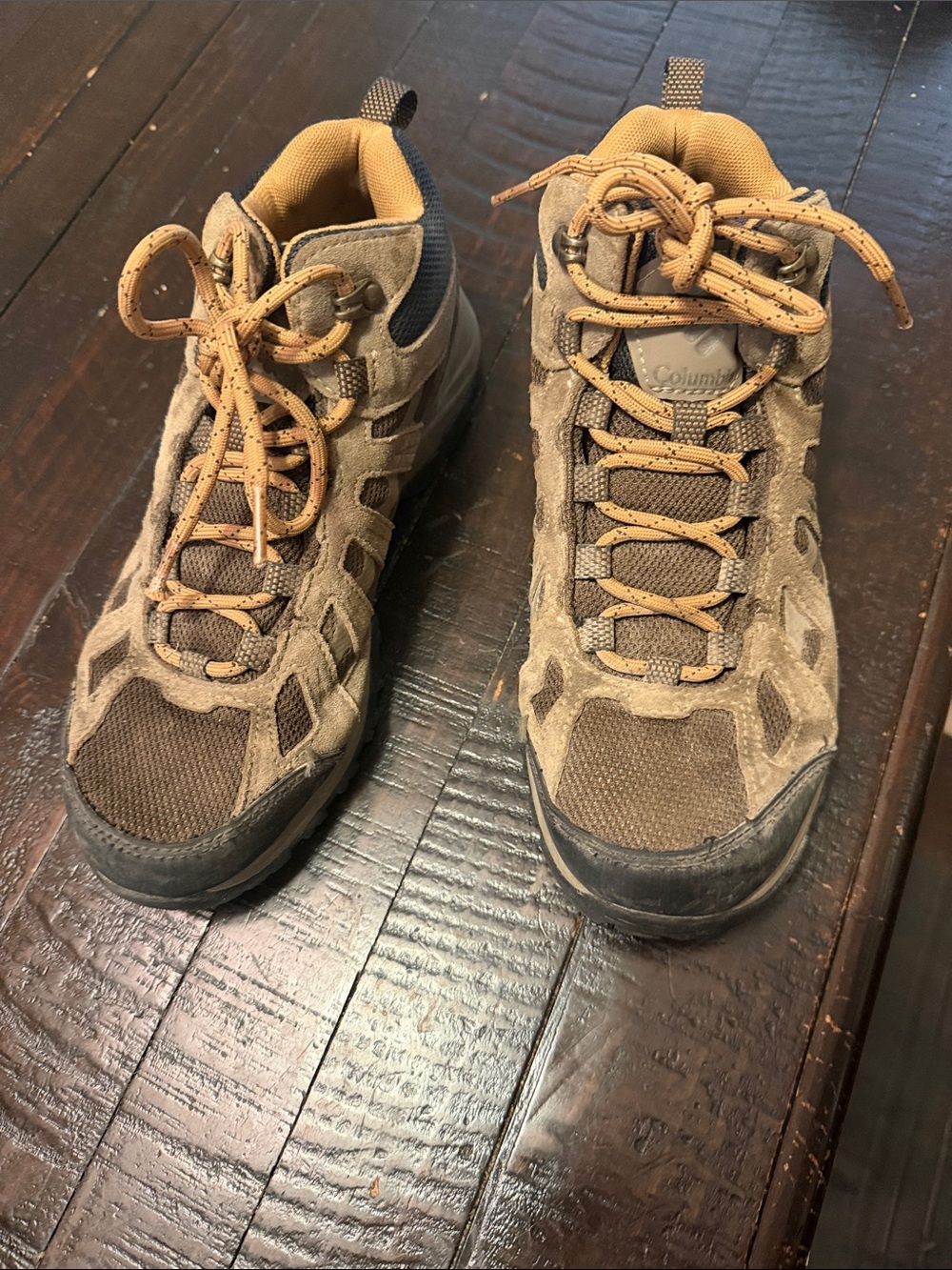 Columbia Men's Brown and Tan Trail Sneakers size 7.5